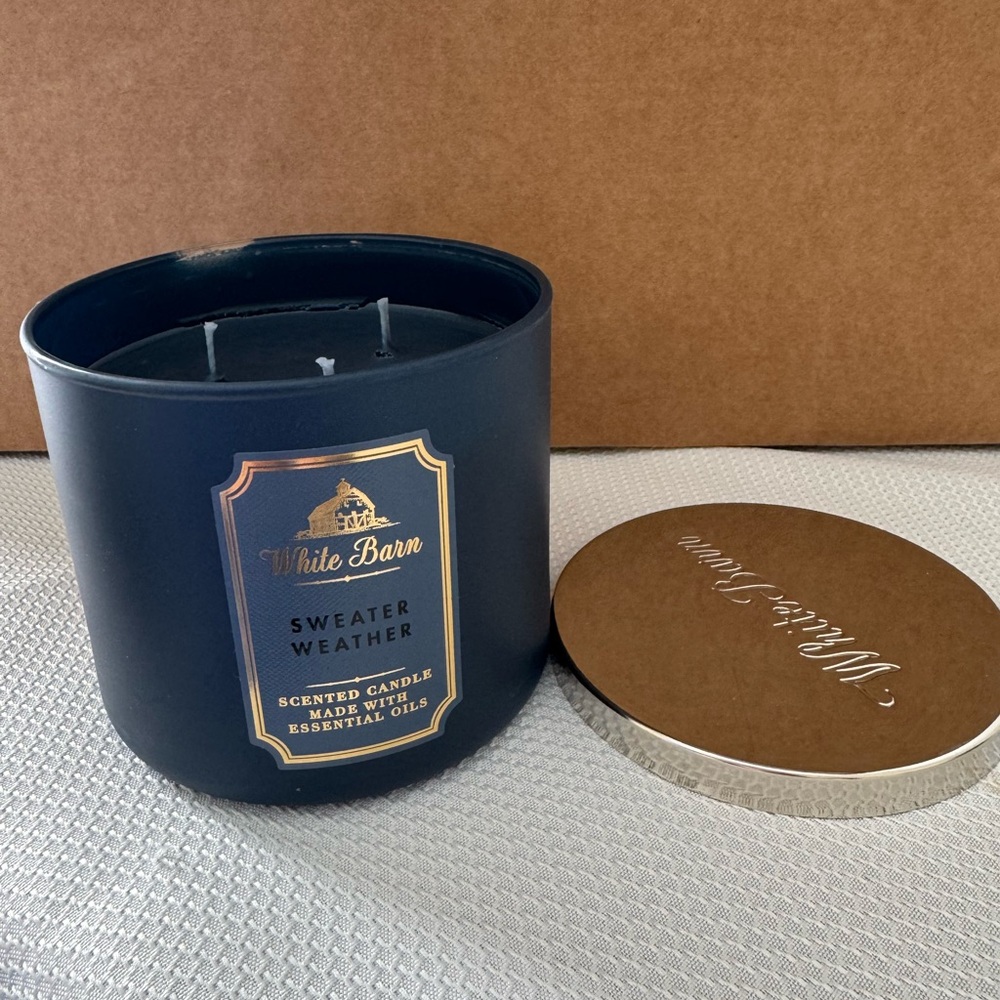 Bath & Body Works Sweater Weather Scented Candle